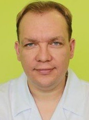 Отоларинголог Сергей Владимирович Смольников