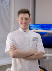 Гигиенист стоматологический, стоматолог Никита Александрович Дмитриев