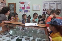 Историко-минералогический музей, с рейтингом 4.3 - находится по адресу Иркутская область, Слюдянка, улица Бабушкина, 20 