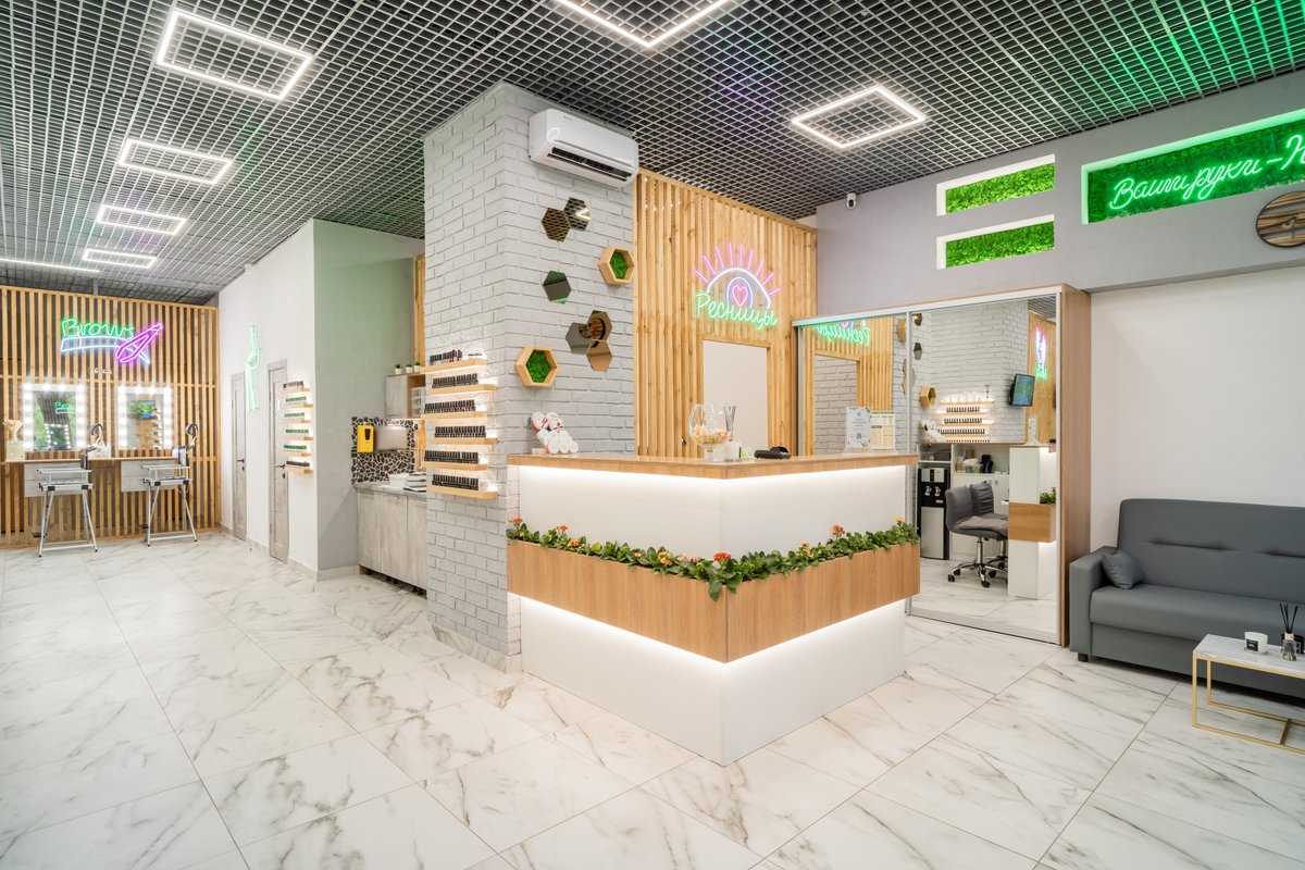 фотография Студии маникюра и педикюра Fresh Nail Bar на метро Молодёжная