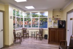 Стоматология Спартамед Премиум, с рейтингом 4 - находится по адресу Омск, Ленинградская площадь, 6 