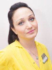 Косметолог, мастер по пирсингу Алла Азметовна Дзагаштова
