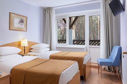 Отель Country Resort, с рейтингом 3.4 - находится по адресу Московская область, Талдомский район, поселок городского типа Вербилки, Дачная улица, 1 