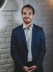 Ведущий/тамада, преподаватель актёрского мастерства Дмитрий Вячеславович Красов