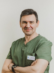 Ветеринарный врач-терапевт, ветеринар Денис Владимирович Хлытчиев