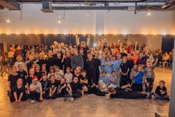 Студия танцев Квадра-Т, с рейтингом 4.6 - находится по адресу Екатеринбург, Комсомольская, 1 