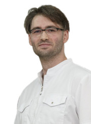 Стоматолог, стоматолог-ортопед Левон Игоревич Бабаян