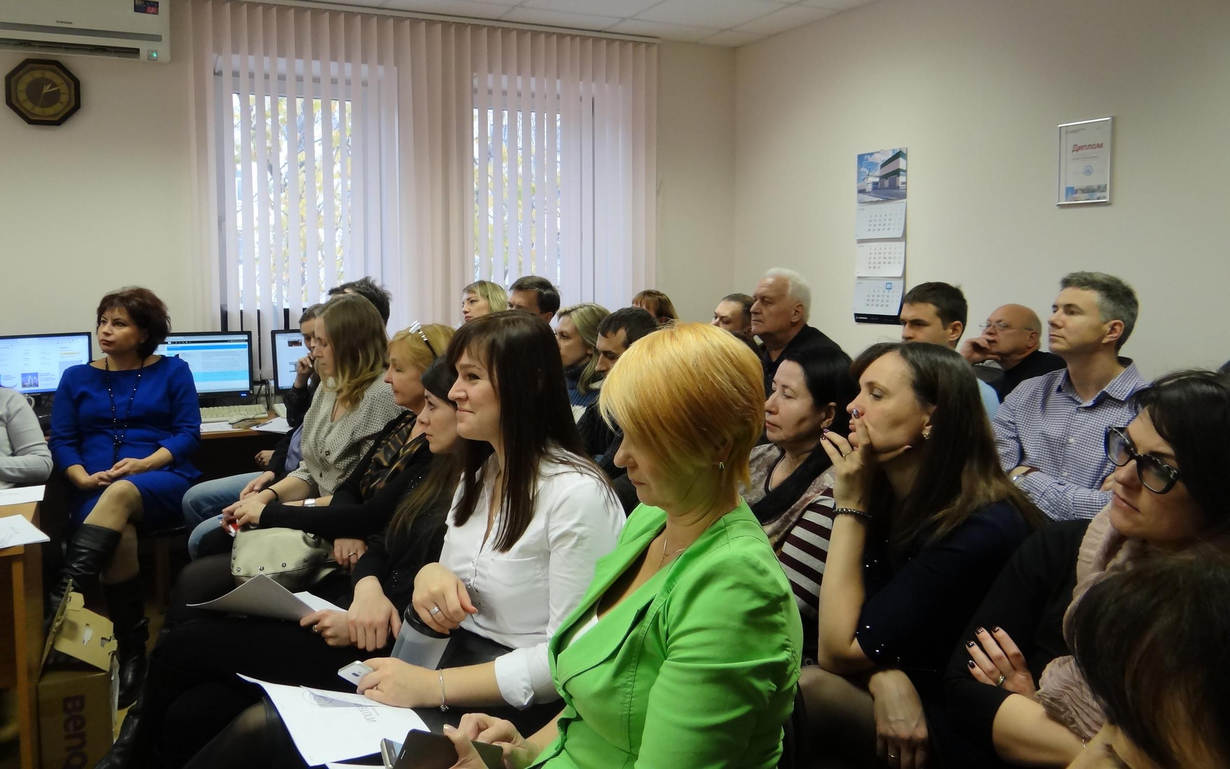 агентство недвижимости коллектив. 4 комнаты воронеж. ан воронеж. цитадель агентство недвижимости воронеж. сотрудники агентства недвижимости этажи воронеж.