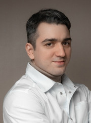 Стоматолог, стоматолог-терапевт Евгений Маратович Батыршин