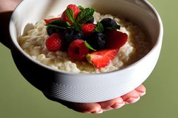 Служба доставки готовых блюд Level Kitchen, с рейтингом 4.6 - находится по адресу Рязань 