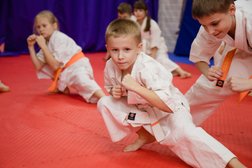 Спортивный клуб Восток и Запад, с рейтингом 4.6 - находится по адресу Санкт-Петербург, Байконурская улица, 22 