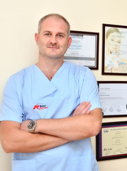 Имплантолог, стоматолог Максим Валерьевич Баныкин