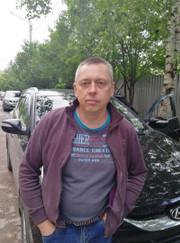 Автослесарь, автомеханик Виталий Геннадьевич Суворов