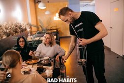 Лаундж-бар Bad Habits, с рейтингом 4.9 - находится по адресу Новосибирск, улица Писарева, 53 