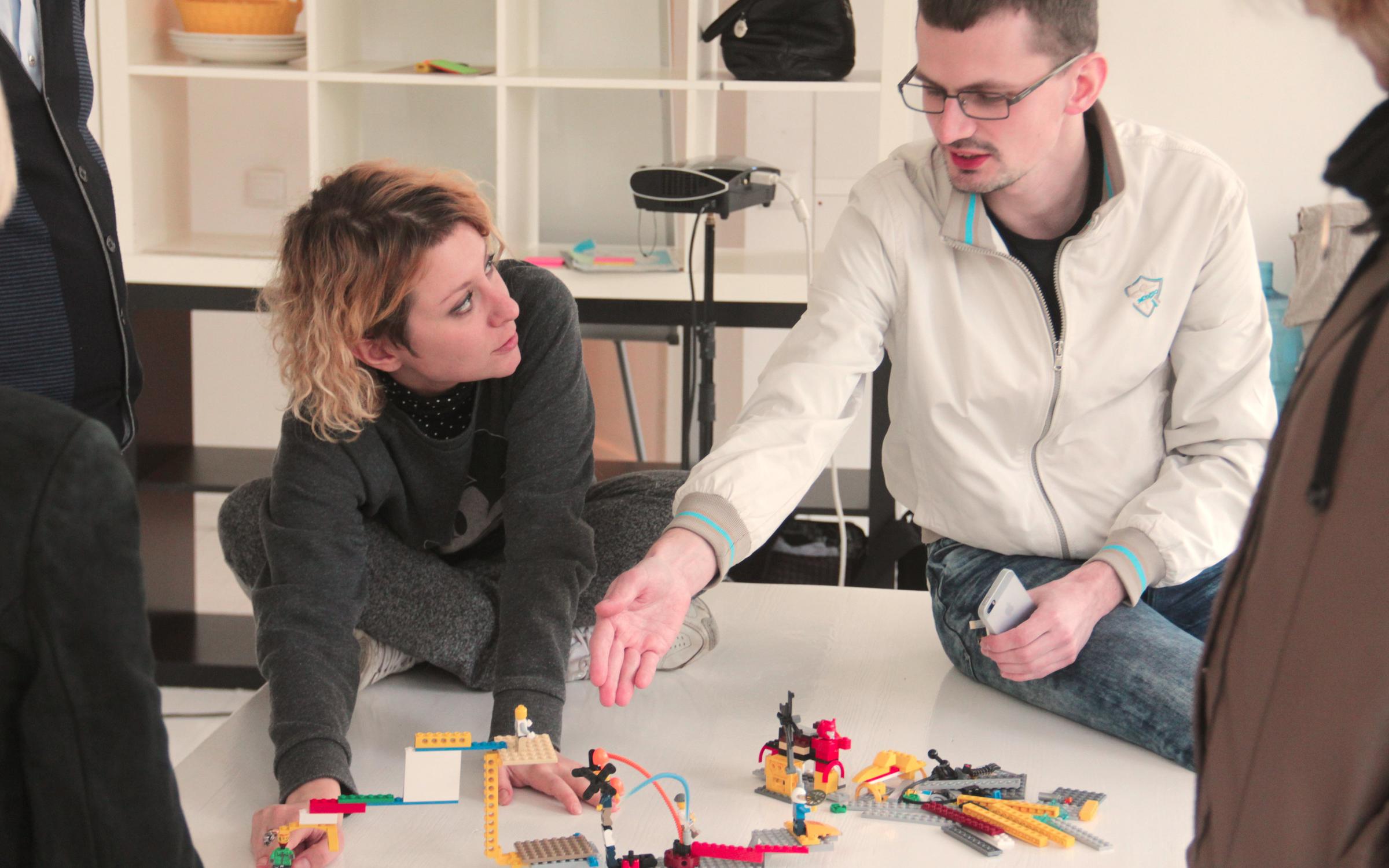 интеллектуальное бюро. агентство по интеллектуальной собственности. петербургская 52 казань агентство недвижимости. агентство интеллектуальной собственности. конструкторское бюро надпись.