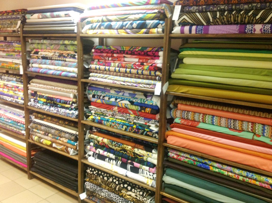 Ткани г ковров. Текстильные товары. Магазин ткани левом берегу. Витекс магазин тканей. Магазин ткани на Электрозаводской.