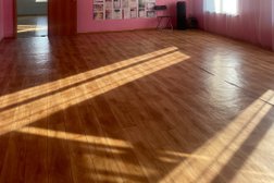 Студия фитнеса и творчества Be happy, с рейтингом 4 - находится по адресу Екатеринбург, Мраморская улица, 36 