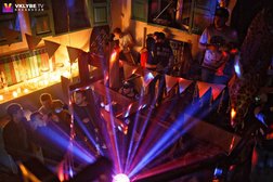 Центр паровых коктейлей Puff Puff Pass Lounge, с рейтингом 4.8 - находится по адресу Краснодар, улица Восточно-Кругликовская, 18 
