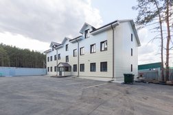 Пансионат Аполлон, с рейтингом 4.8 - находится по адресу Свердловская область, пос. Большой Исток, Красноармейская, 64 