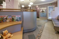 Стоматологическая клиника Уни Дент, с рейтингом 4.7 - находится по адресу Санкт-Петербург, Гражданский проспект, 88 к3 