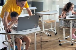 Школа программирования для детей и компьютерные курсы KIBERone, с рейтингом 4.8 - находится по адресу Москва, Багратионовский проезд, 5Ак1 