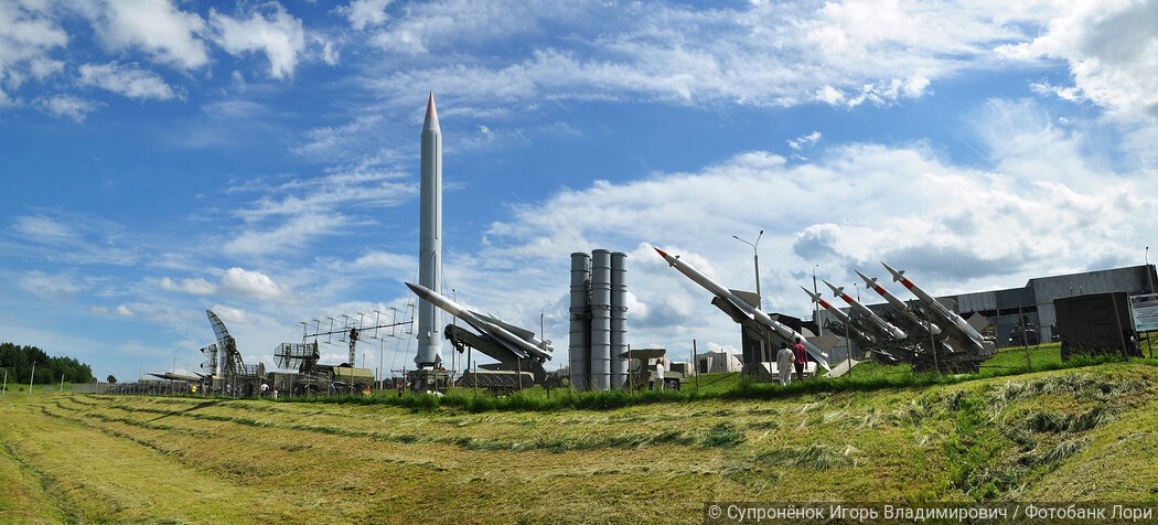 Экспонаты комплекса под открытым небом