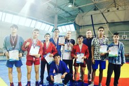 Спортивный клуб Лион, с рейтингом 3.5 - находится по адресу Калининградская область, Гурьевск, Строительная улица, 10а 