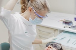 Семейная стоматология Альдента, с рейтингом 4.8 - находится по адресу Красноярск, Сибирский переулок, 6 