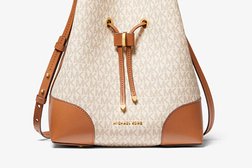 Официальный представитель Michael Kors, с рейтингом 4.9 - находится по адресу Москва, район Сокол, 125080, Волоколамское шоссе (дублёр), 1 