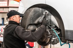 Автоцентр Мир Автомасла, с рейтингом 4.4 - находится по адресу Сочи, Транспортная улица, 14г 