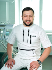 Стоматолог-терапевт, стоматолог Игорь Игоревич Рябко