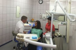 Центр современной имплантации Клиника Ес, с рейтингом 4.4 - находится по адресу Санкт-Петербург, Коломенская улица, 25 