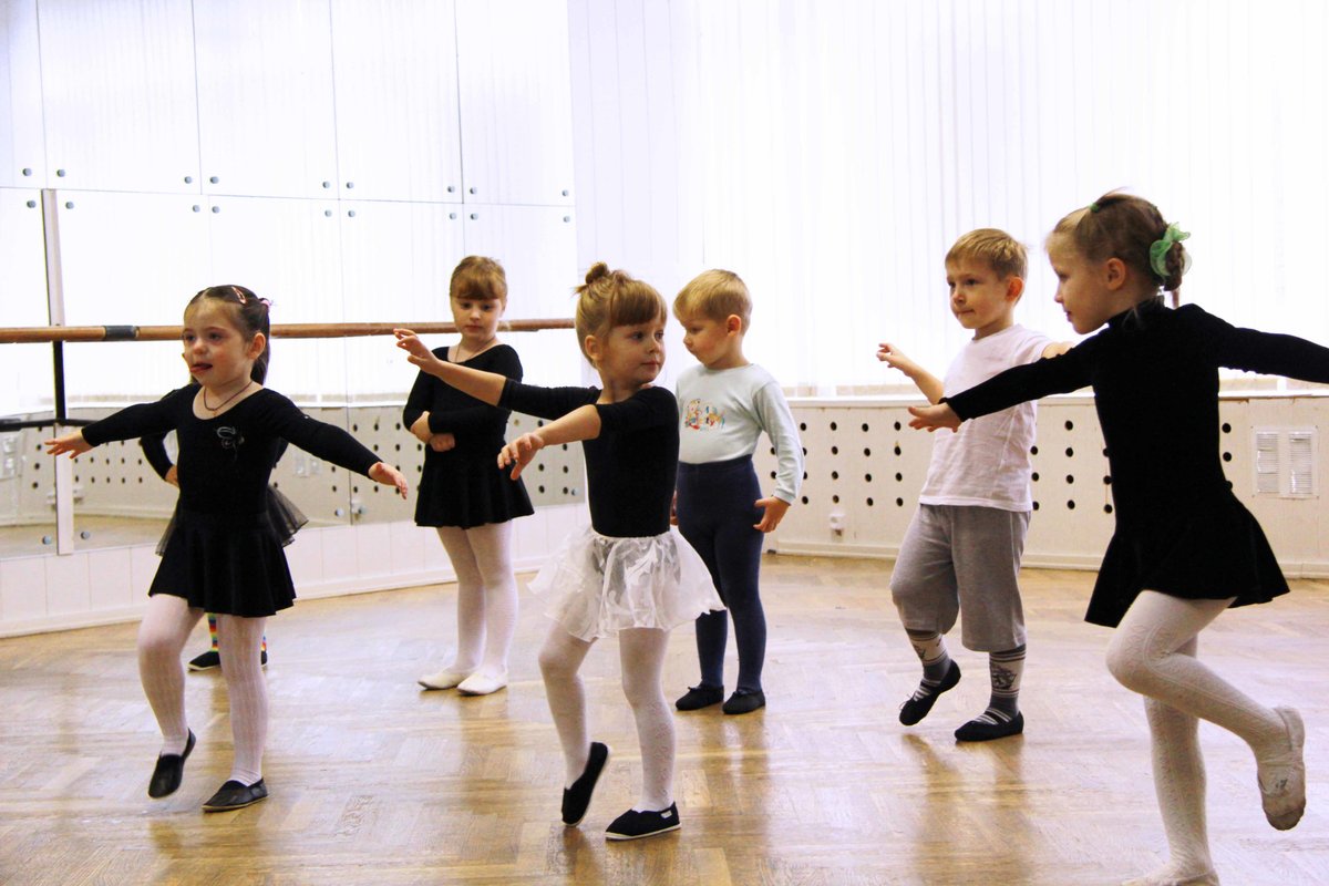 танцевальный кружок управление заменить