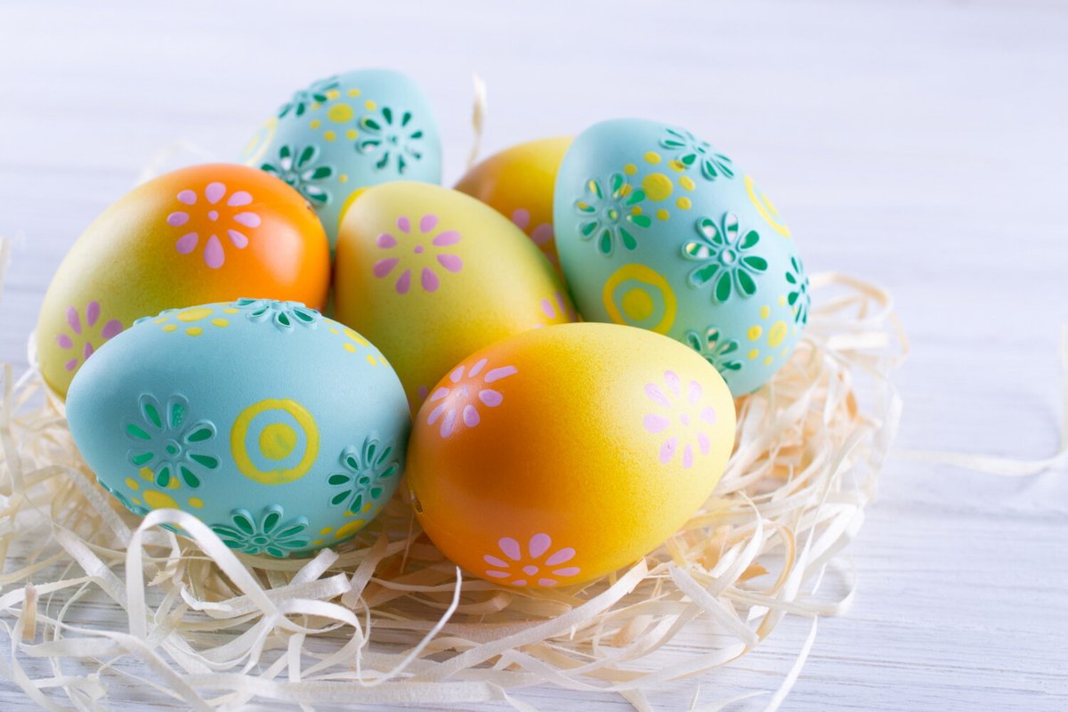 Рисунок на пасхальных яйцах