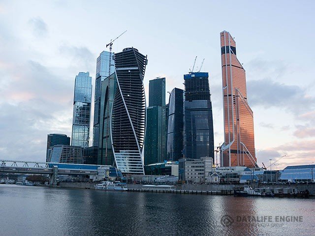Москов сити что случилось. Москва Сити перспектива. Восточная башня Москва. Москва Сити скульптуры. Moscow Towers завершение строительства.