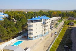 Отель Робинзон, с рейтингом 4 - находится по адресу Краснодарский край, Анапа, Тополиный проезд, 3 