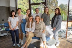 Стоматология Миллиард улыбок, с рейтингом 4.7 - находится по адресу Сочи, Курортный проспект, 84А 