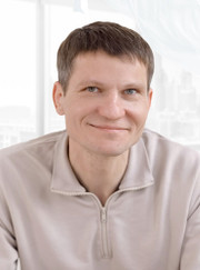 Инструктор по йоге, психолог Максим Черепахин