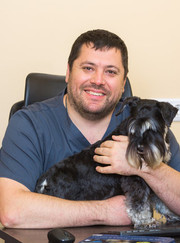 Ветеринар, ветеринарный врач-офтальмолог Александр Андреевич Константиновский