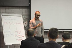 Школа бебиситтеров Kidsout, с рейтингом 3.8 - находится по адресу Москва, Тверская улица, 7 