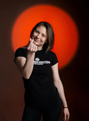 Тренер по бодибилдингу, тренер по жиму лёжа Алина Скипор