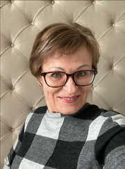 Директор Людмила Васильевна Акулич