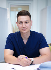 Нейрохирург, вертебролог Александр Викторович Титенко