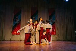 Дом современного танца DANCESTORY, с рейтингом 4.9 - находится по адресу Республика Татарстан, Набережные Челны, 5-й комплекс, 2 