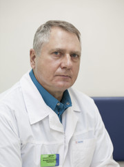 Отоларинголог Валерий Николаевич Переверзев