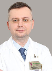 Главный врач, стоматолог Игорь Александрович Рыбальченко