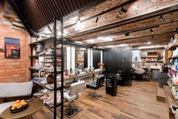 Бьюти-салон PIPHAIR, с рейтингом 4.8 - находится по адресу Москва, Новокузнецкая улица, 42с5 