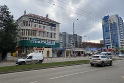 Центр имплантации и семейной стоматологии Имплант dentistry, с рейтингом 4.1 - находится по адресу Краснодар, улица Сормовская, 116/9 