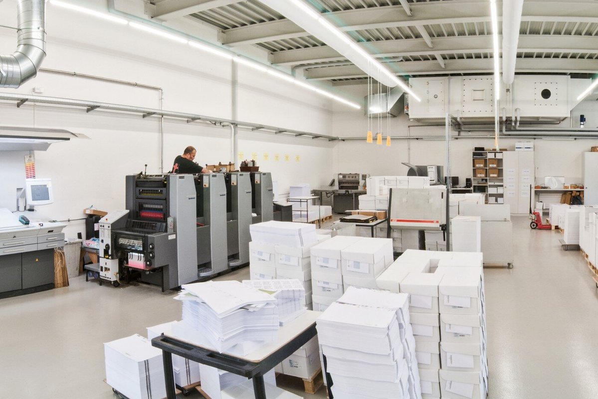 типография адрес. типография апекспринт. офсетная печать. типография химки. современный печатный станок.