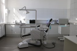 Стоматологическая клиника Сетунь, с рейтингом 4.7 - находится по адресу Москва, улица Толбухина, 10 к1 